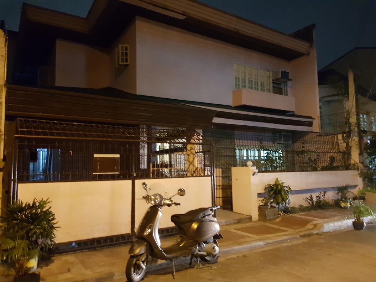 Kamuning Transient Hostel ケソンシティ エクステリア 写真