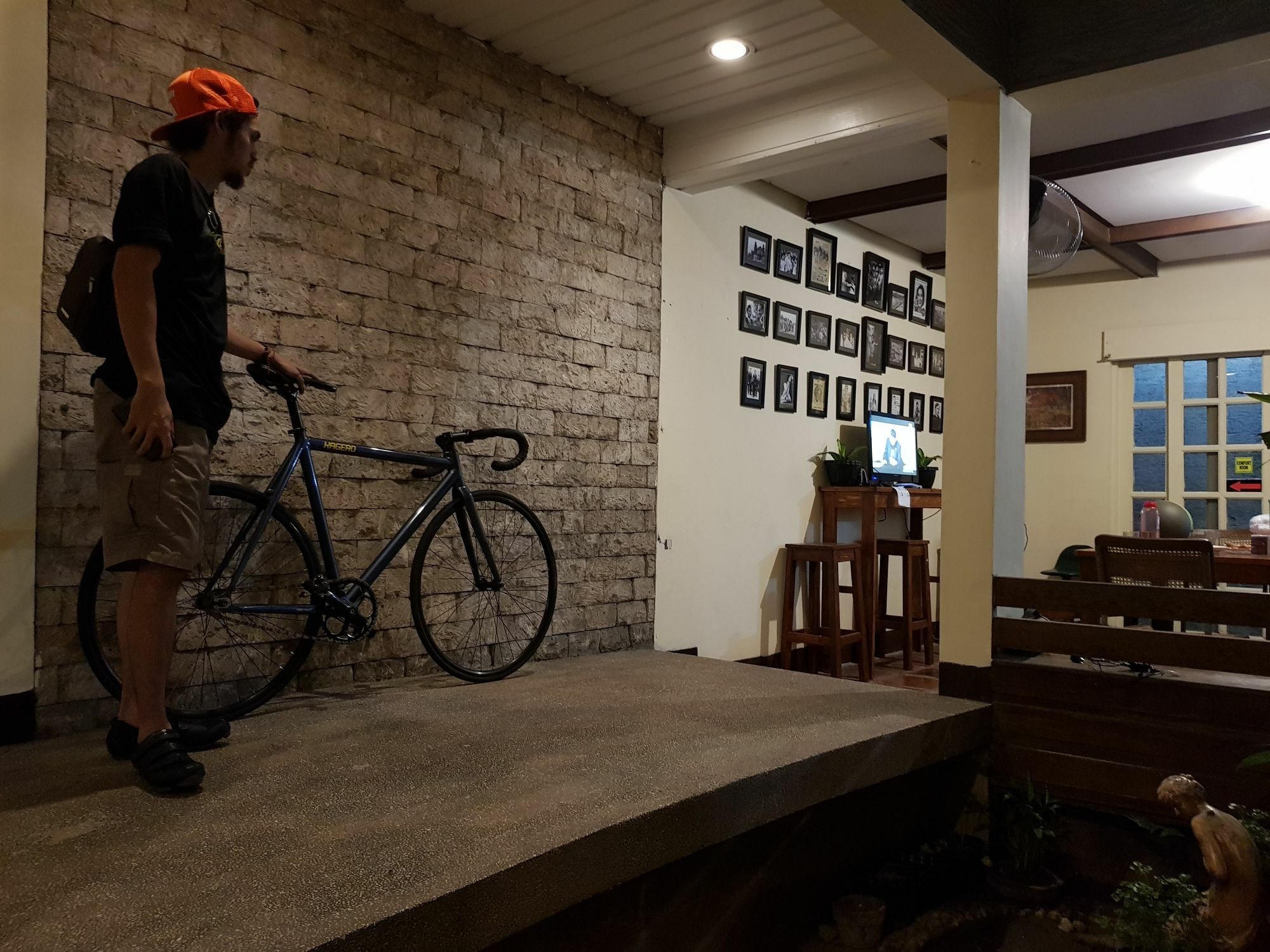 Kamuning Transient Hostel ケソンシティ エクステリア 写真